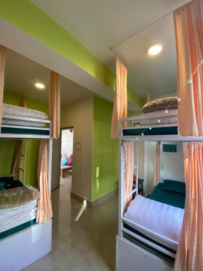 הוסטל גנגטוק Tag Along Backpackers מראה חיצוני תמונה